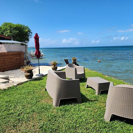 Duplex En Bord De Mer Fare Tahitea Pension Taputapuapea Exterior foto