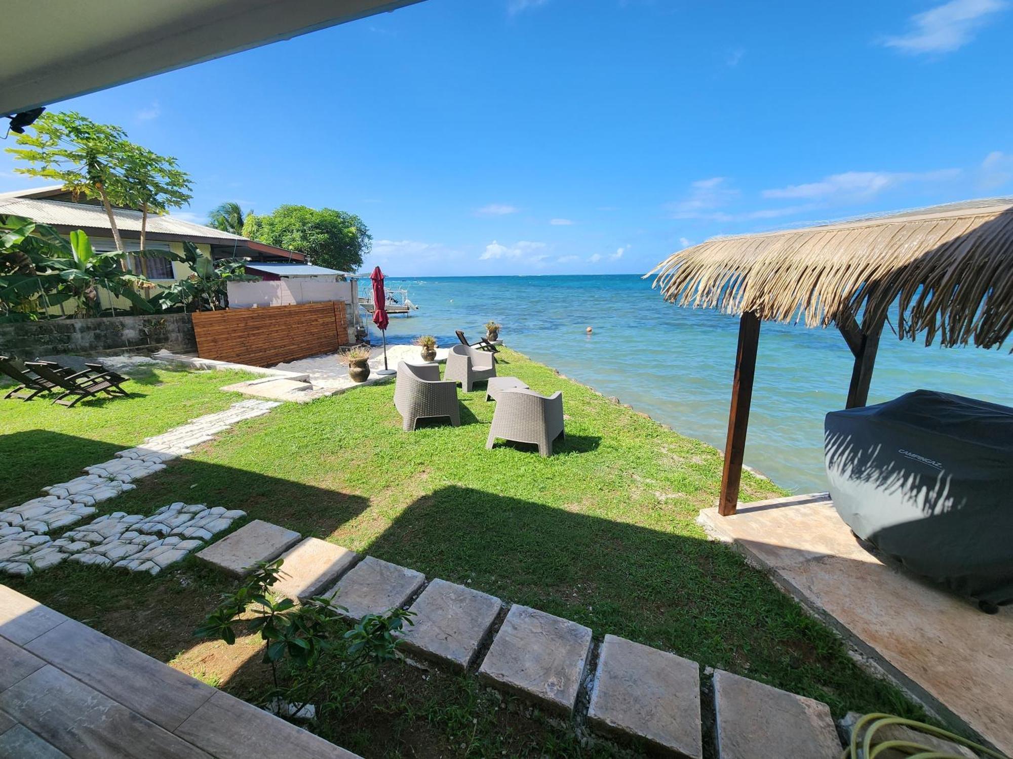 Duplex En Bord De Mer Fare Tahitea Pension Taputapuapea Exterior foto